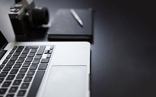 曼联后防线三人缺阵调整成关键，曼联后卫线